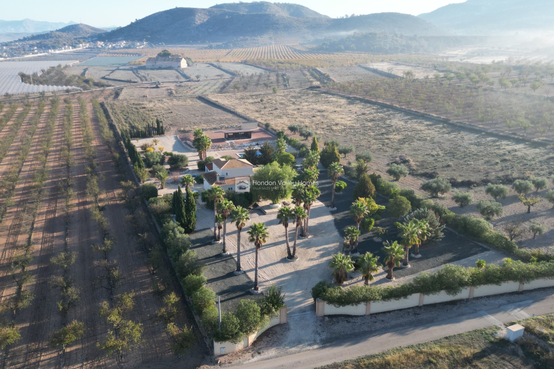 Reventa - Villa - Detached - Hondón de las Nieves