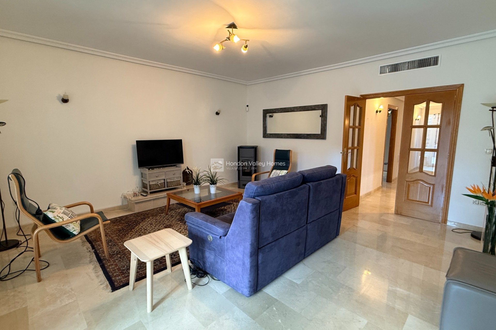 Reventa - Villa - Detached - Hondón de las Nieves