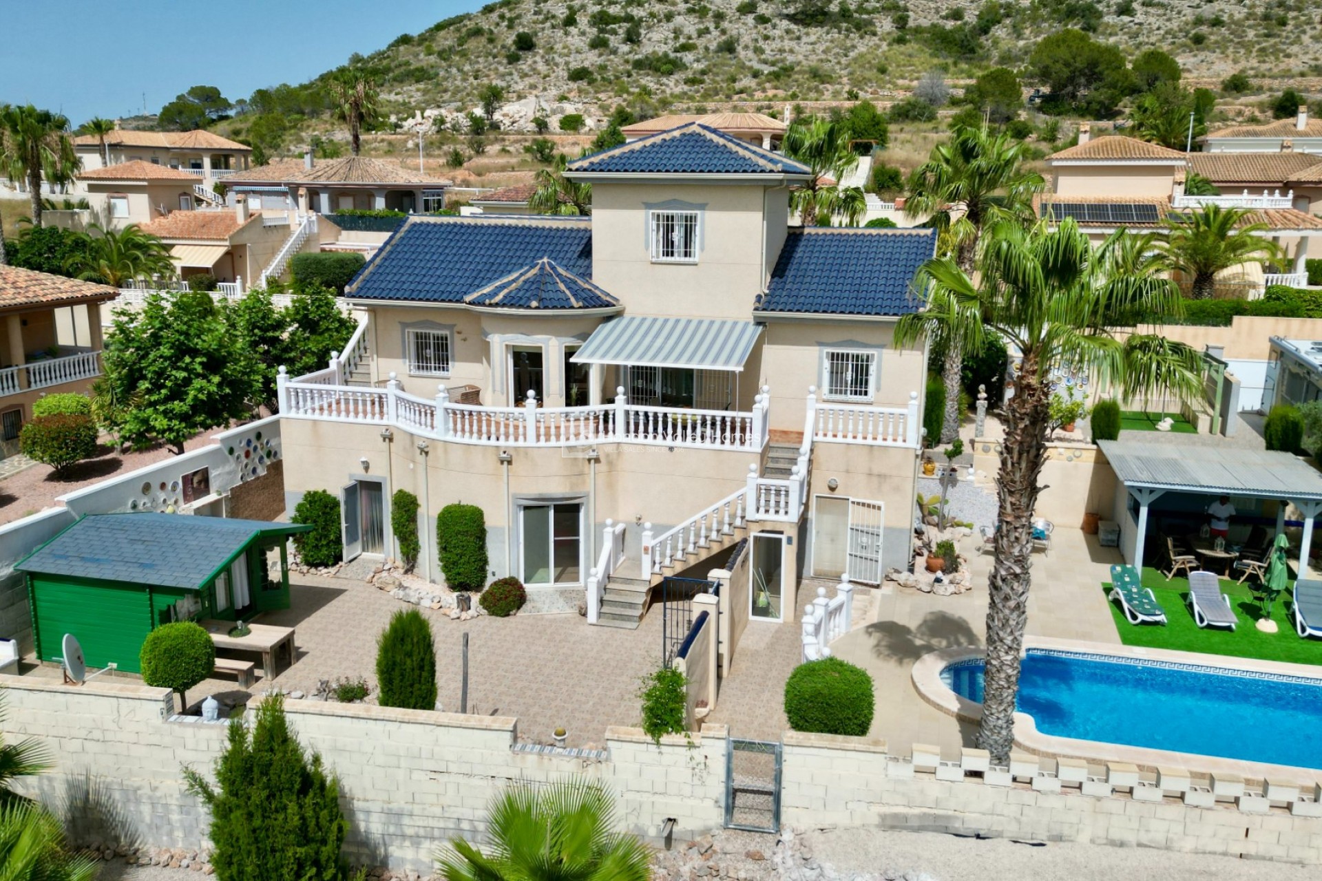 Reventa - Villa - Detached - Hondón de las Nieves