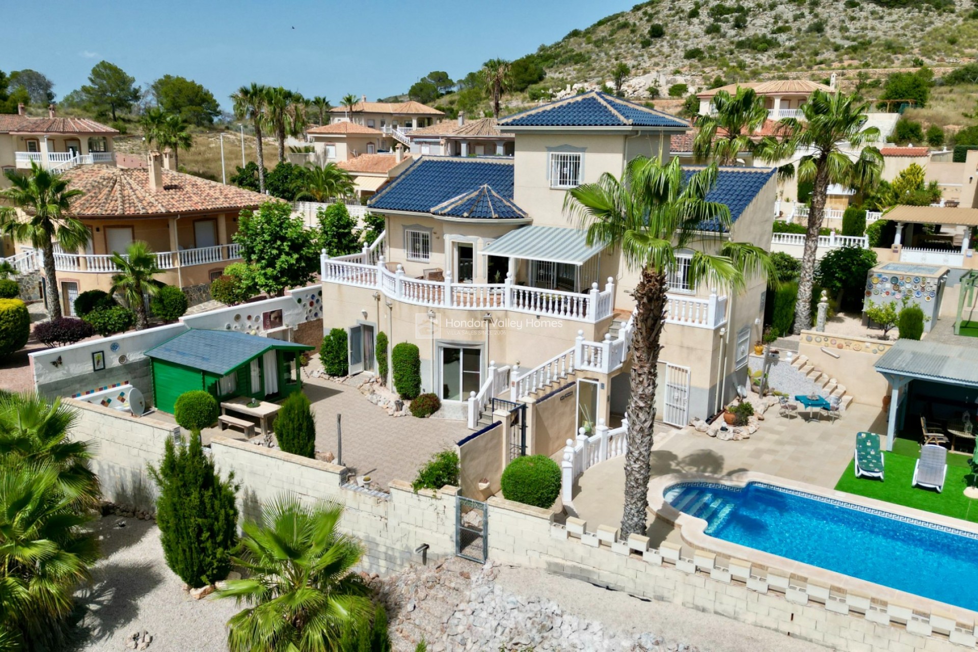 Reventa - Villa - Detached - Hondón de las Nieves