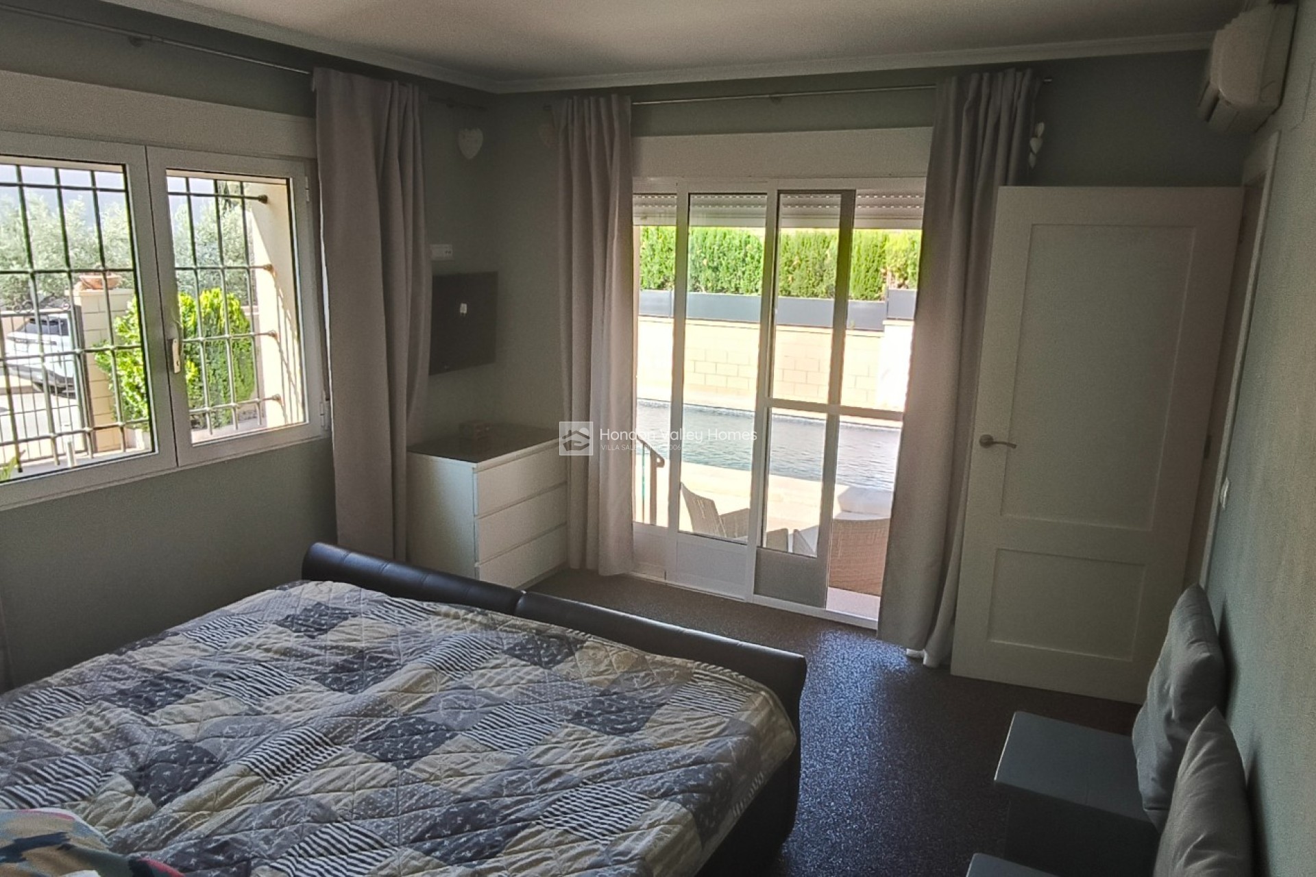 Reventa - Villa - Detached - La Romana