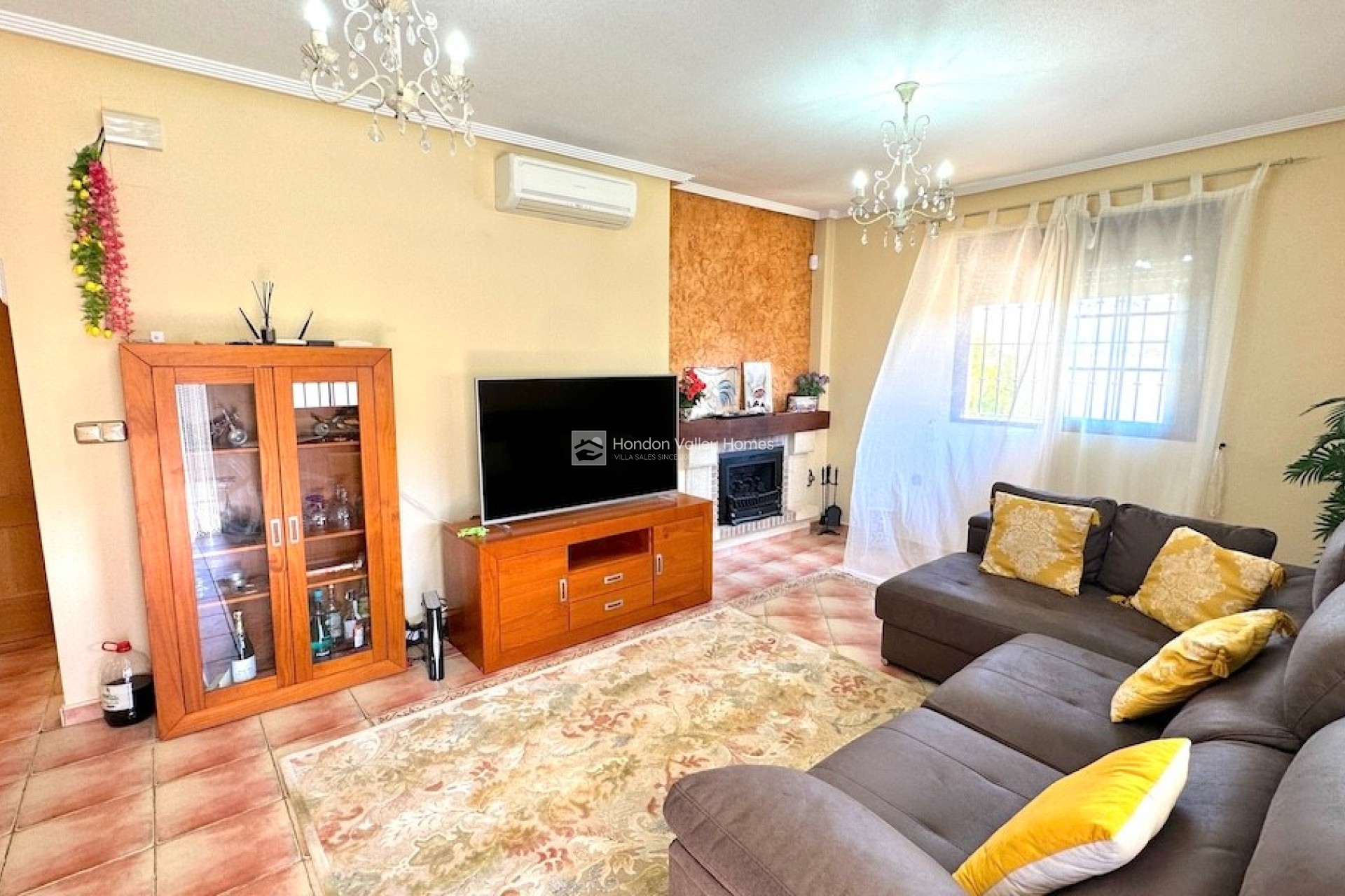 Reventa - Villa - Hondón de las Nieves - La Montañosa
