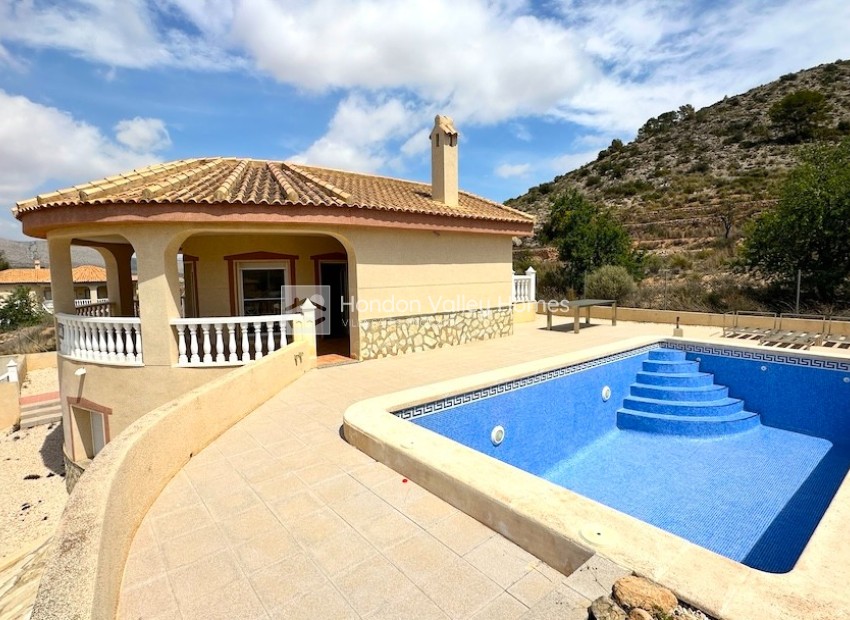 Reventa - Villa - Hondón de las Nieves - La Montañosa