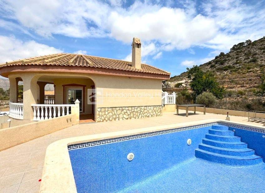 Reventa - Villa - Hondón de las Nieves - La Montañosa