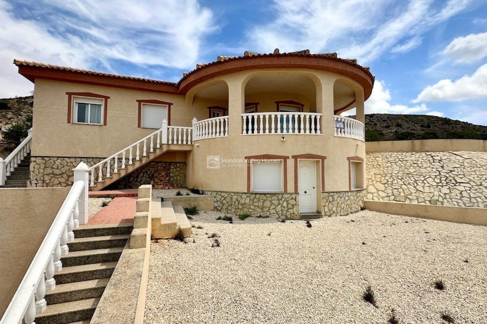 Reventa - Villa - Hondón de las Nieves - La Montañosa