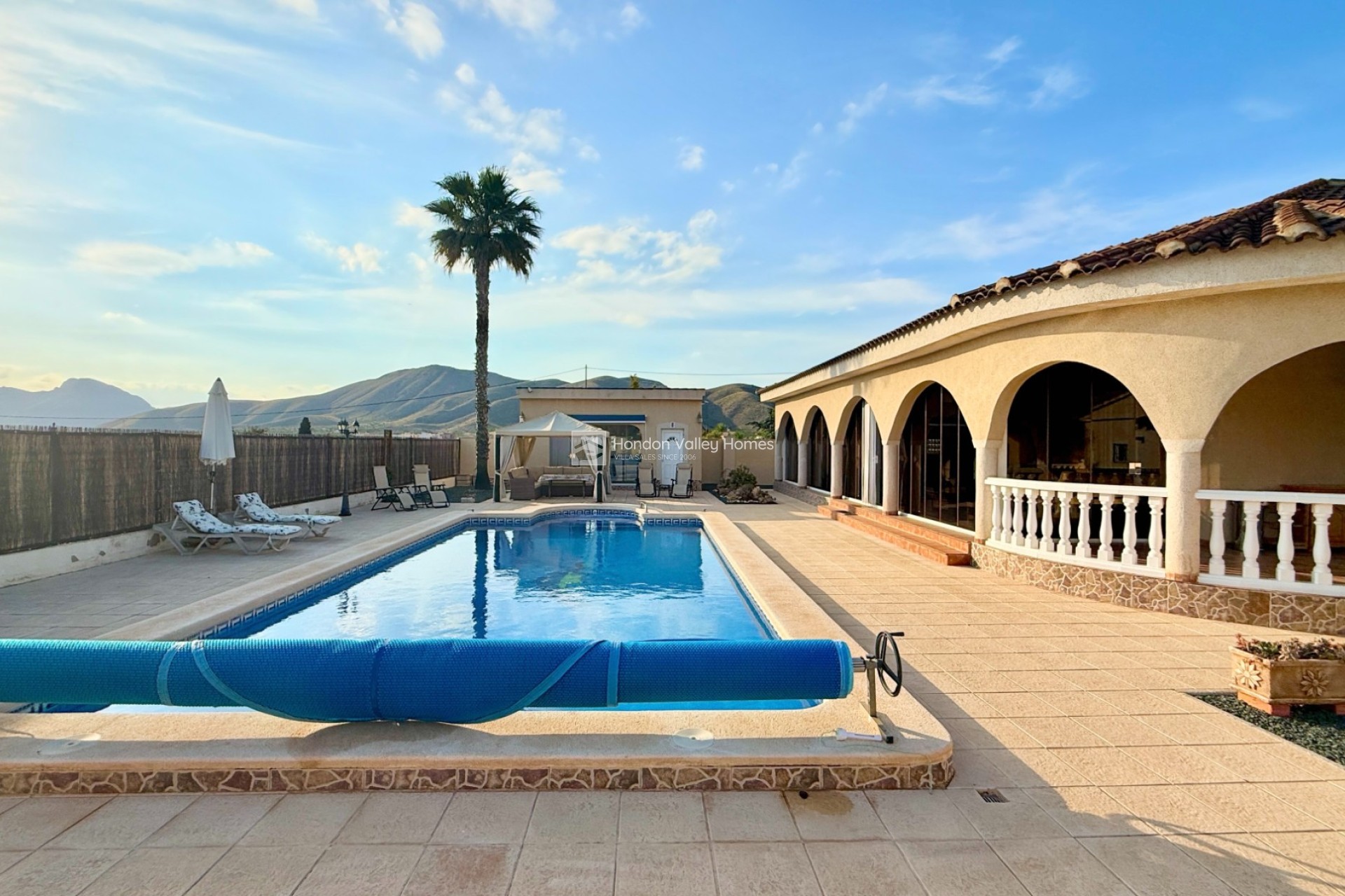Reventa - Villa - Hondón de los Fráiles