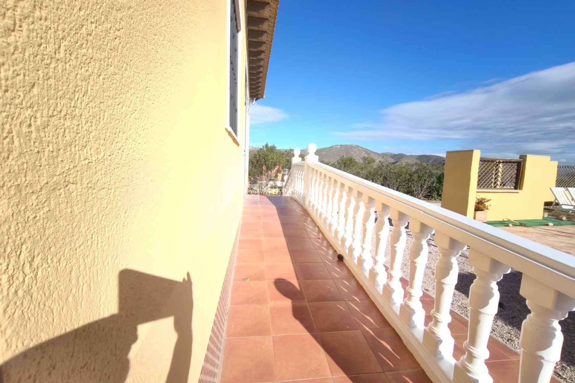 Reventa - Villa - Hondón de los Fráiles