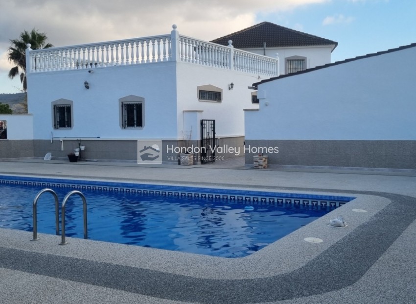 Reventa - Villa - Hondón de los Fráiles