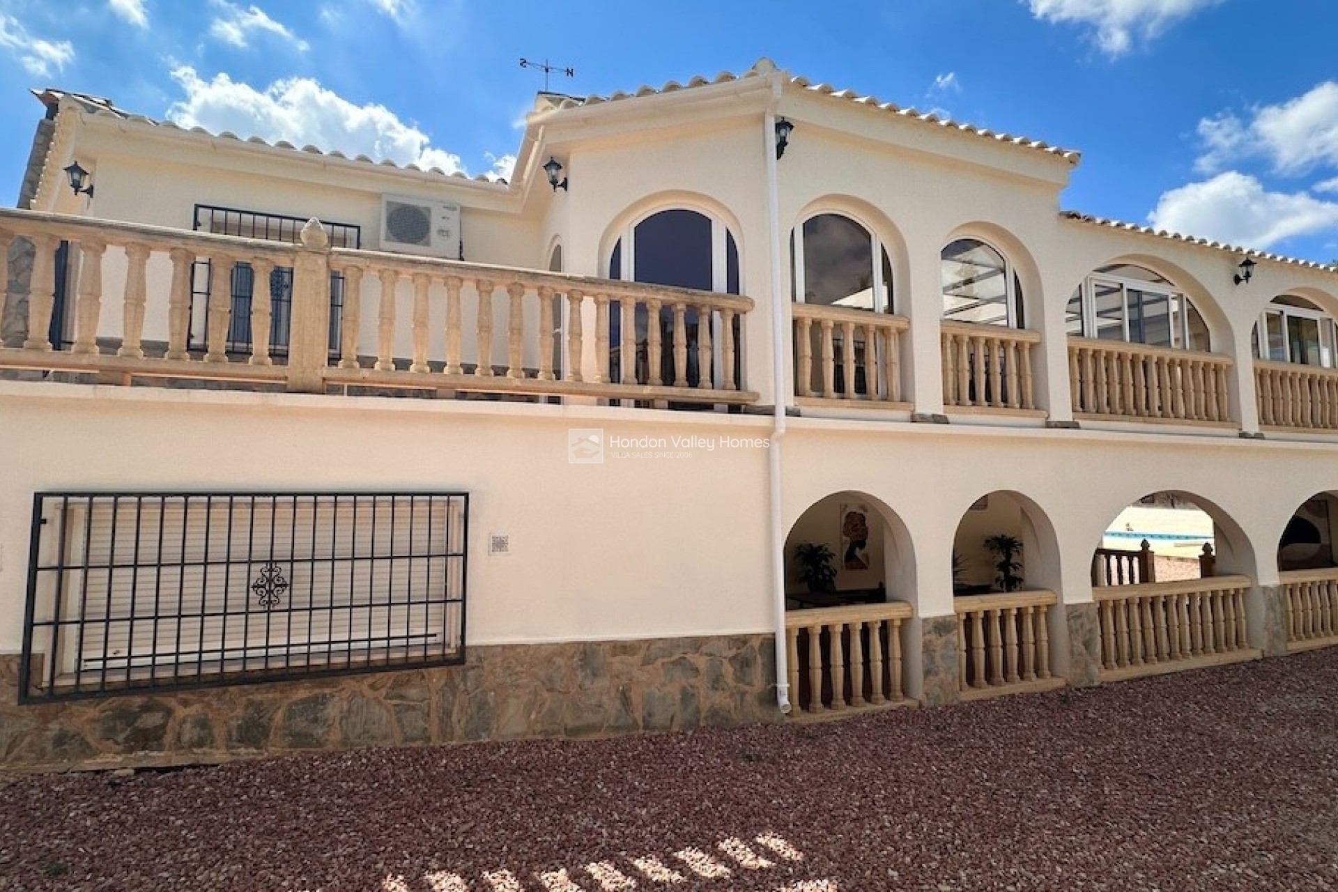 Reventa - Villa - Hondón de los Fráiles