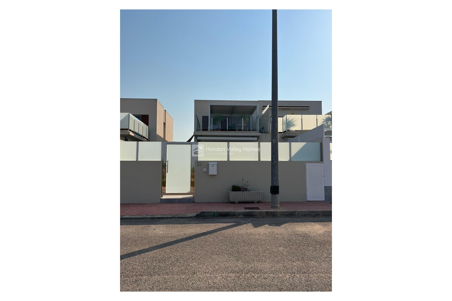 Reventa - Villa - semi-detached - Daya Nueva