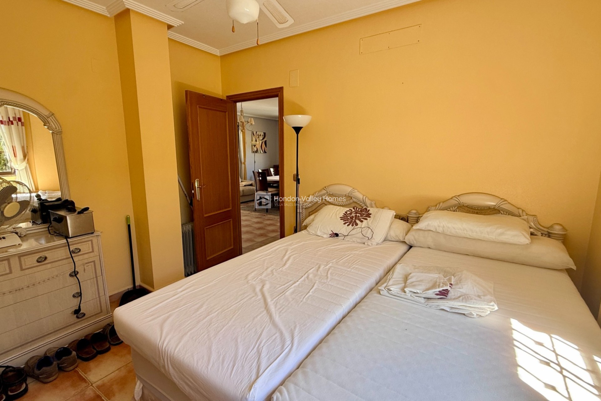 Revente - 4. House - Detached Villa - Hondón de las Nieves