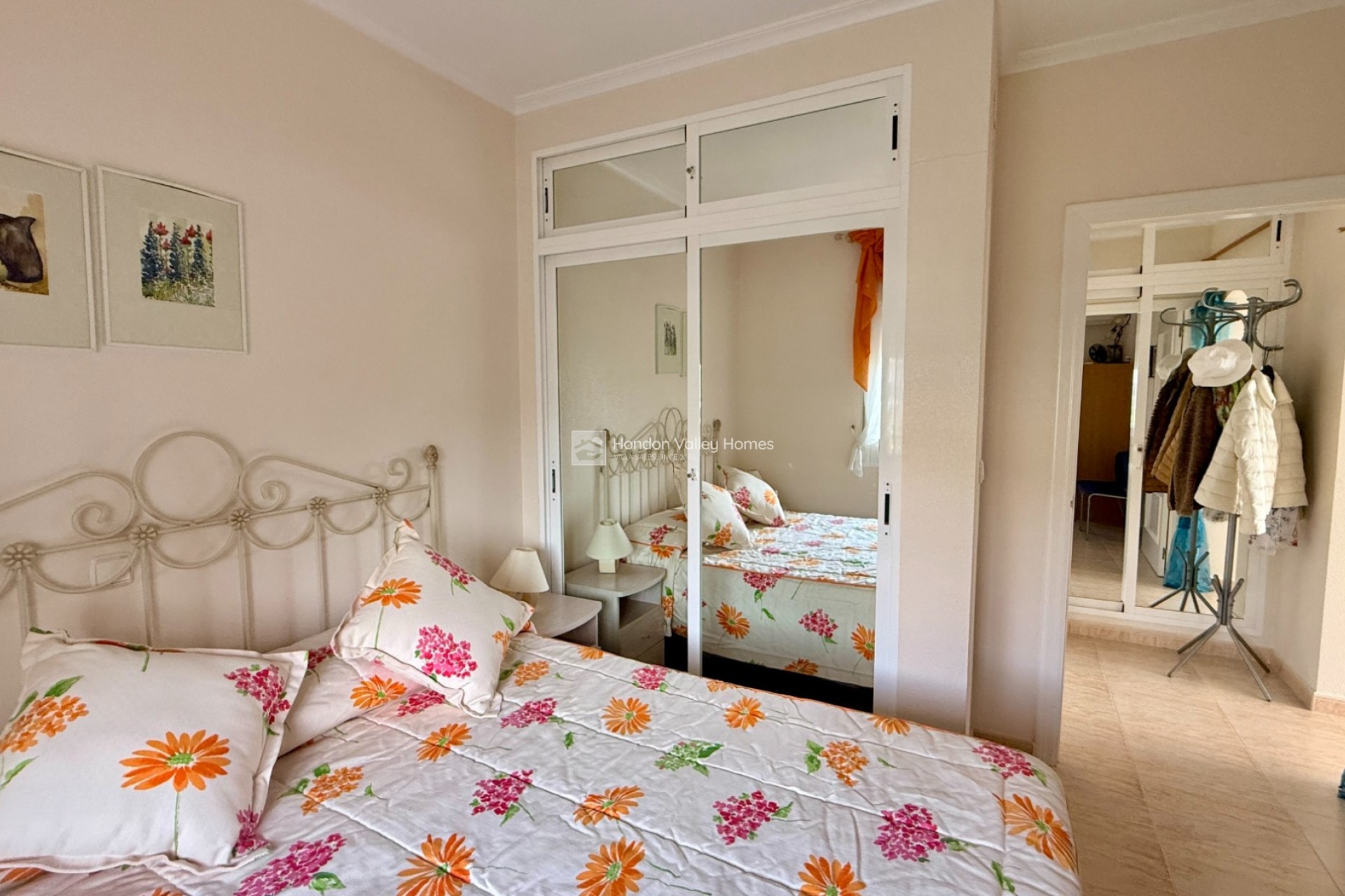 Revente - 4. House - Detached Villa - Hondón de las Nieves