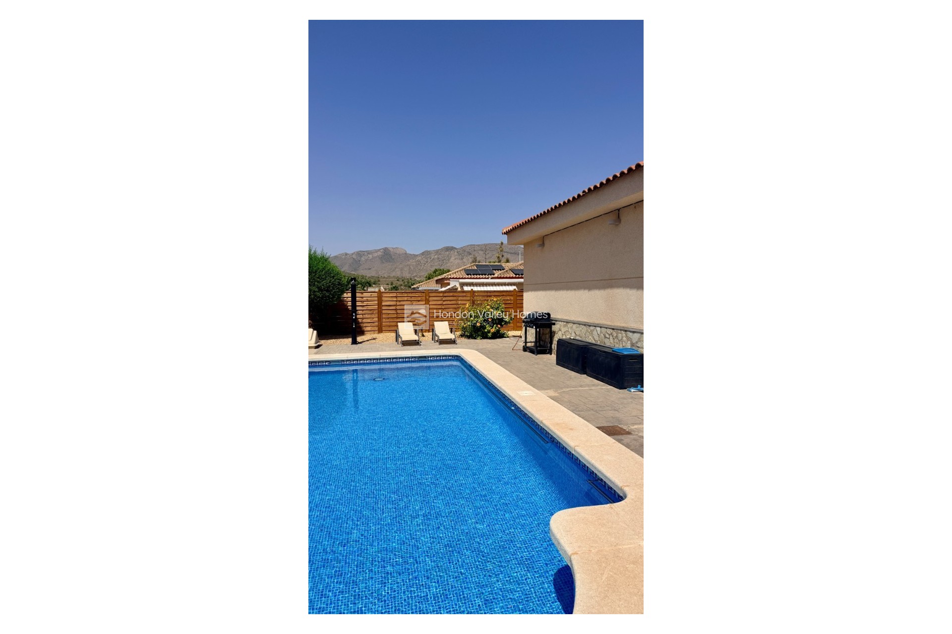 Revente - 4. House - Detached Villa - Hondón de las Nieves