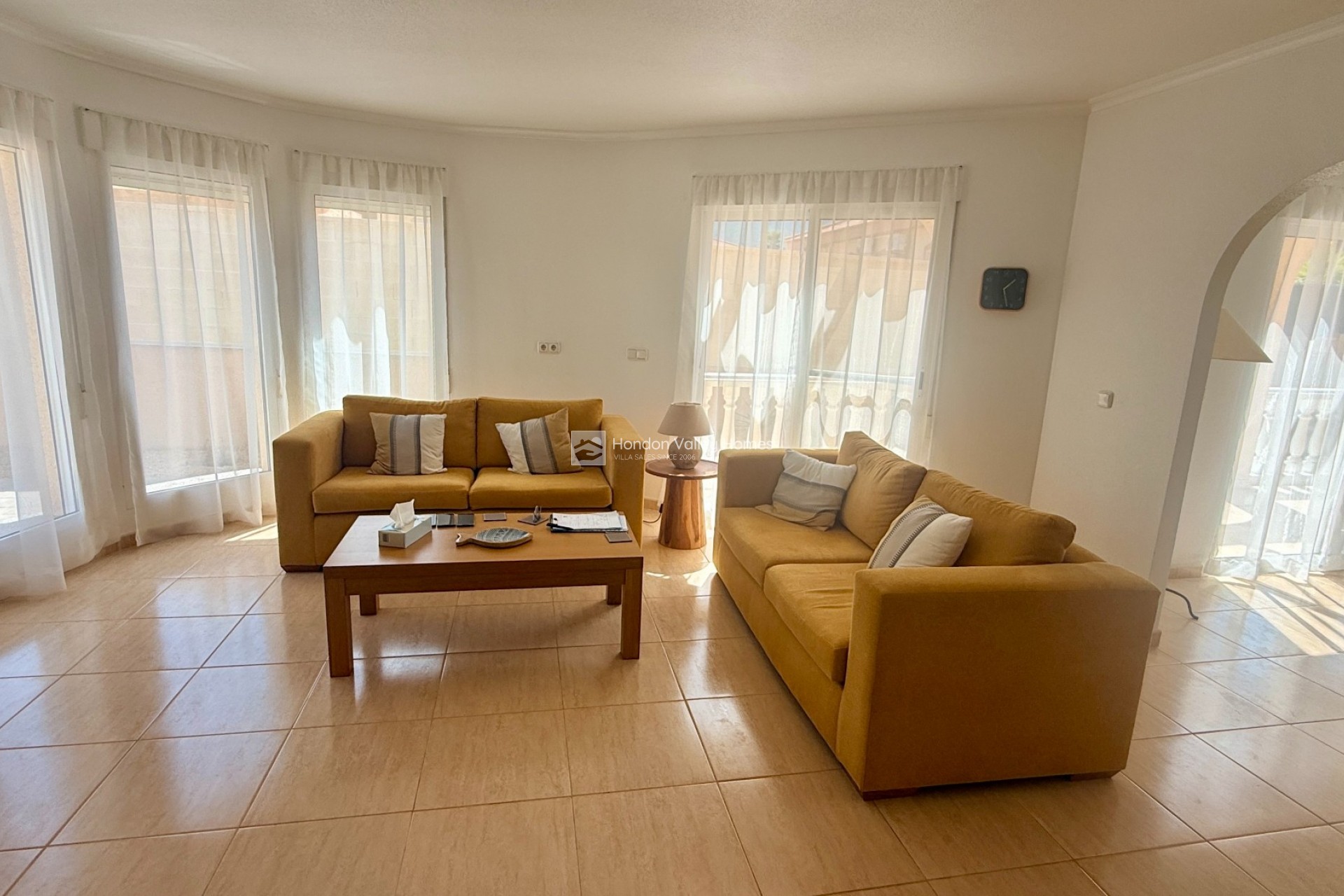 Revente - 4. House - Detached Villa - Hondón de las Nieves