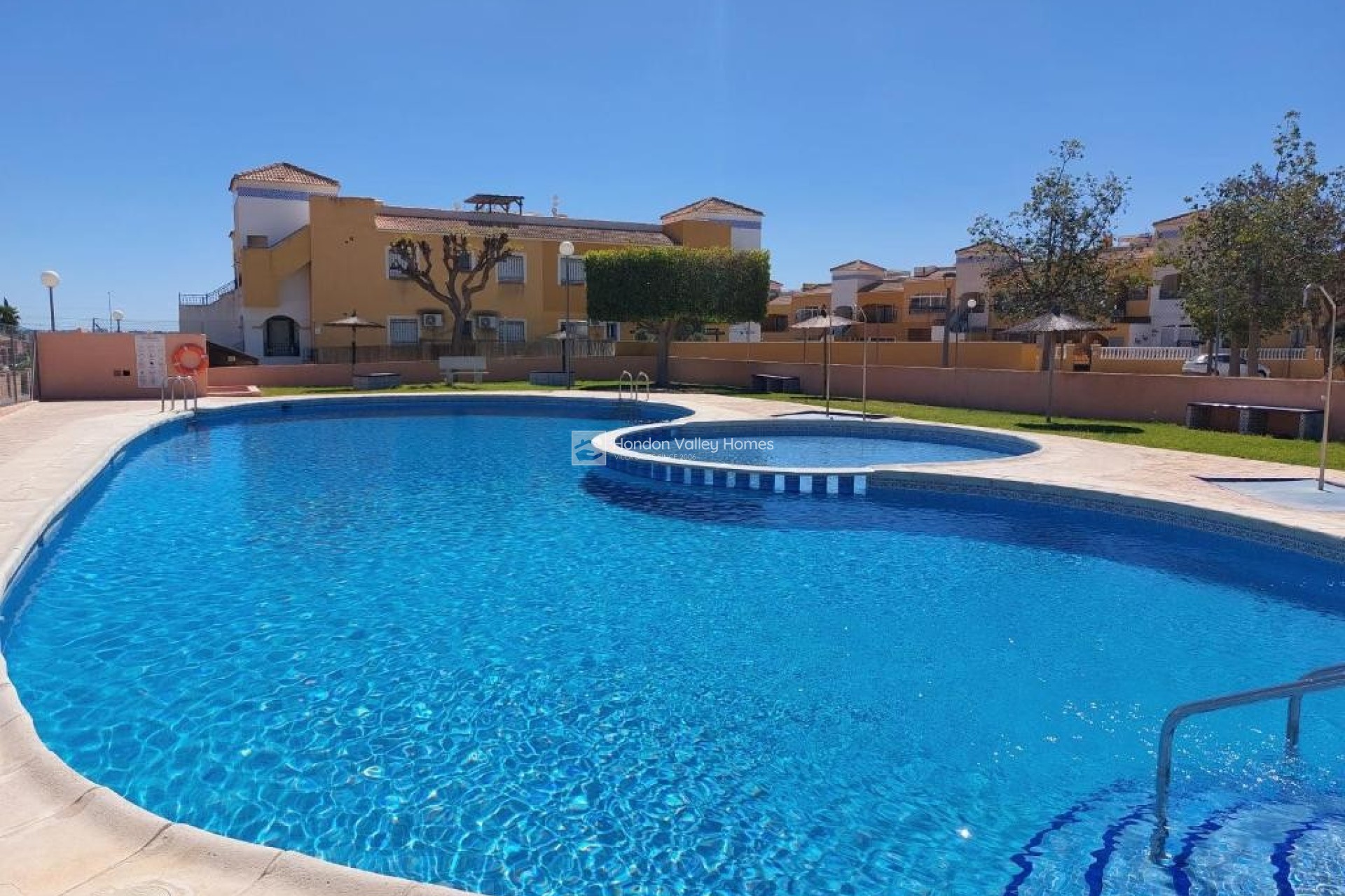 Revente - Apartment flat - Montesinos - La Herrada
