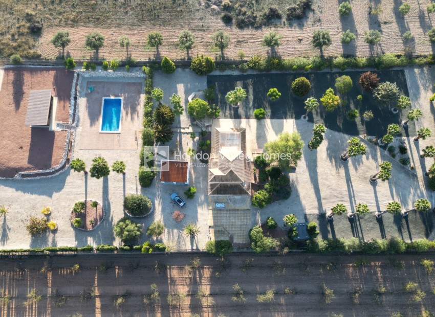 Revente - Villa - Detached - Hondón de las Nieves