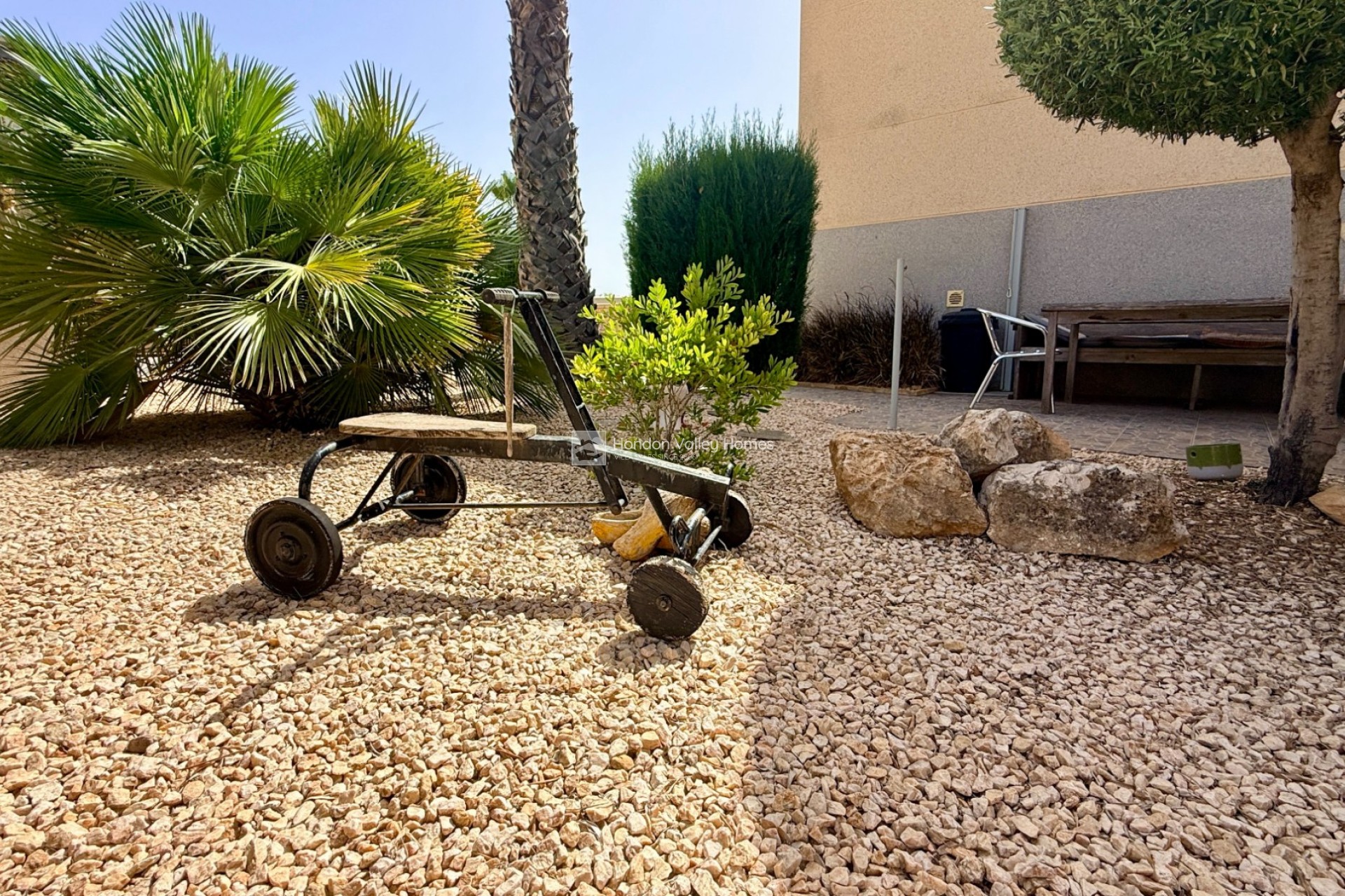 Revente - Villa - Detached - Hondón de las Nieves