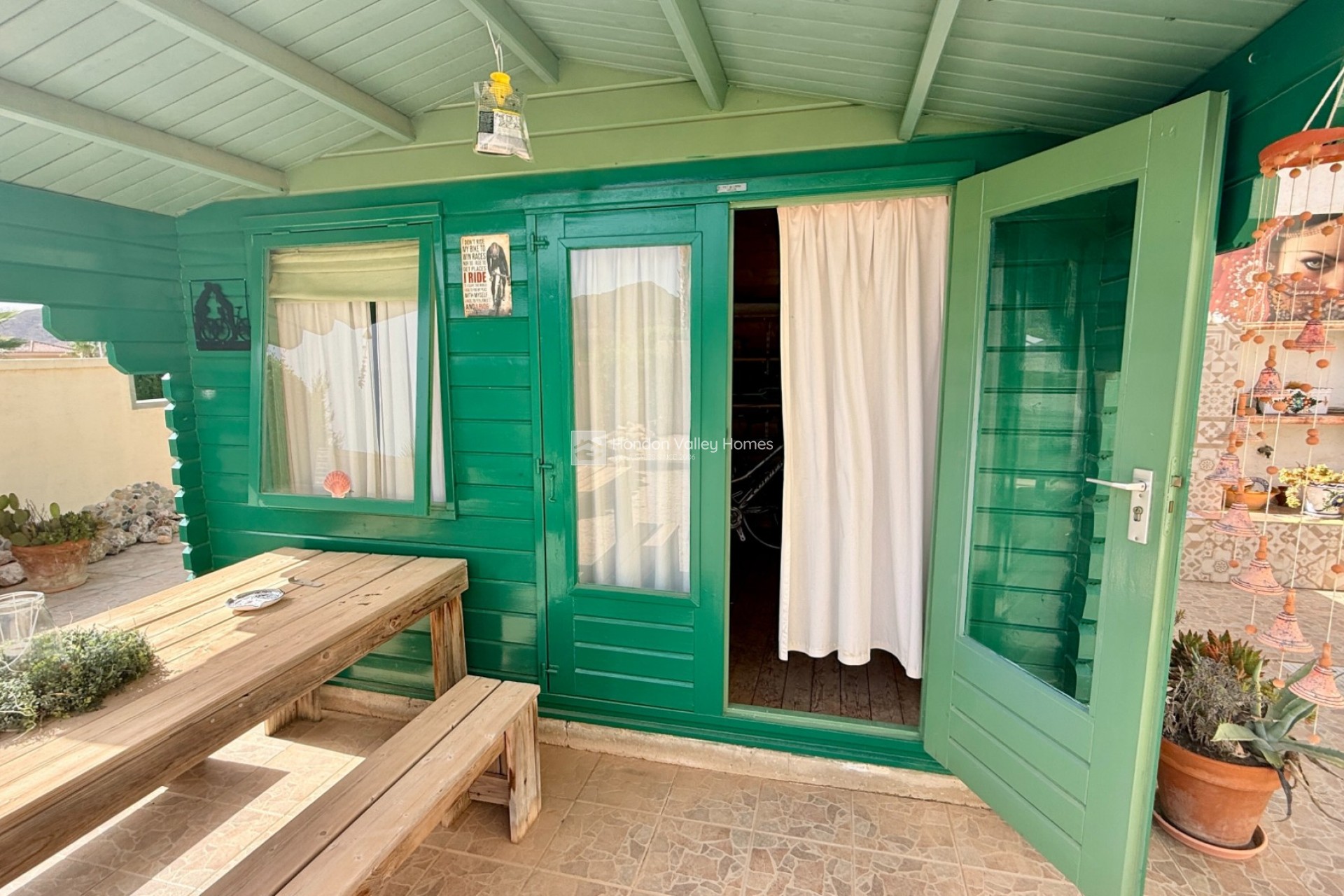 Revente - Villa - Detached - Hondón de las Nieves