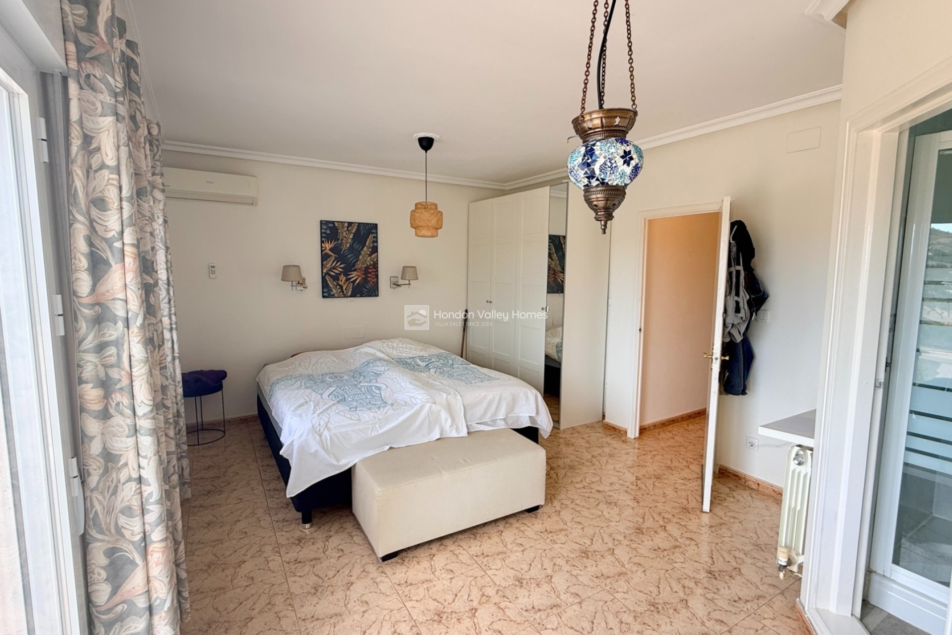 Revente - Villa - Detached - Hondón de los Fráiles