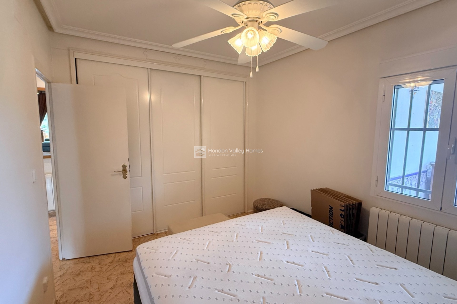 Revente - Villa - Detached - Hondón de los Fráiles