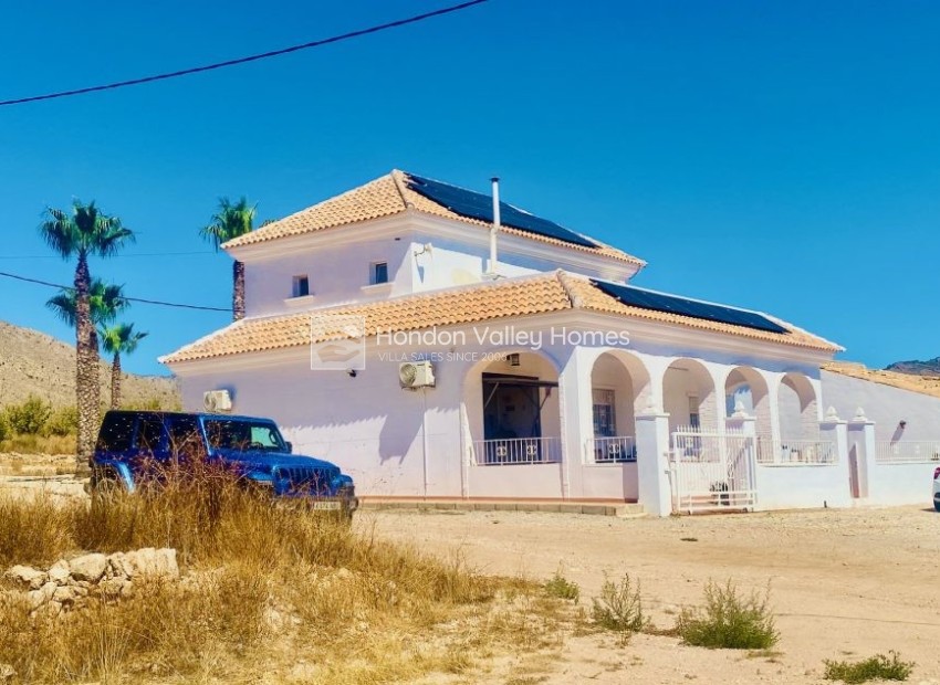 Revente - Villa / Detached - Macisvenda