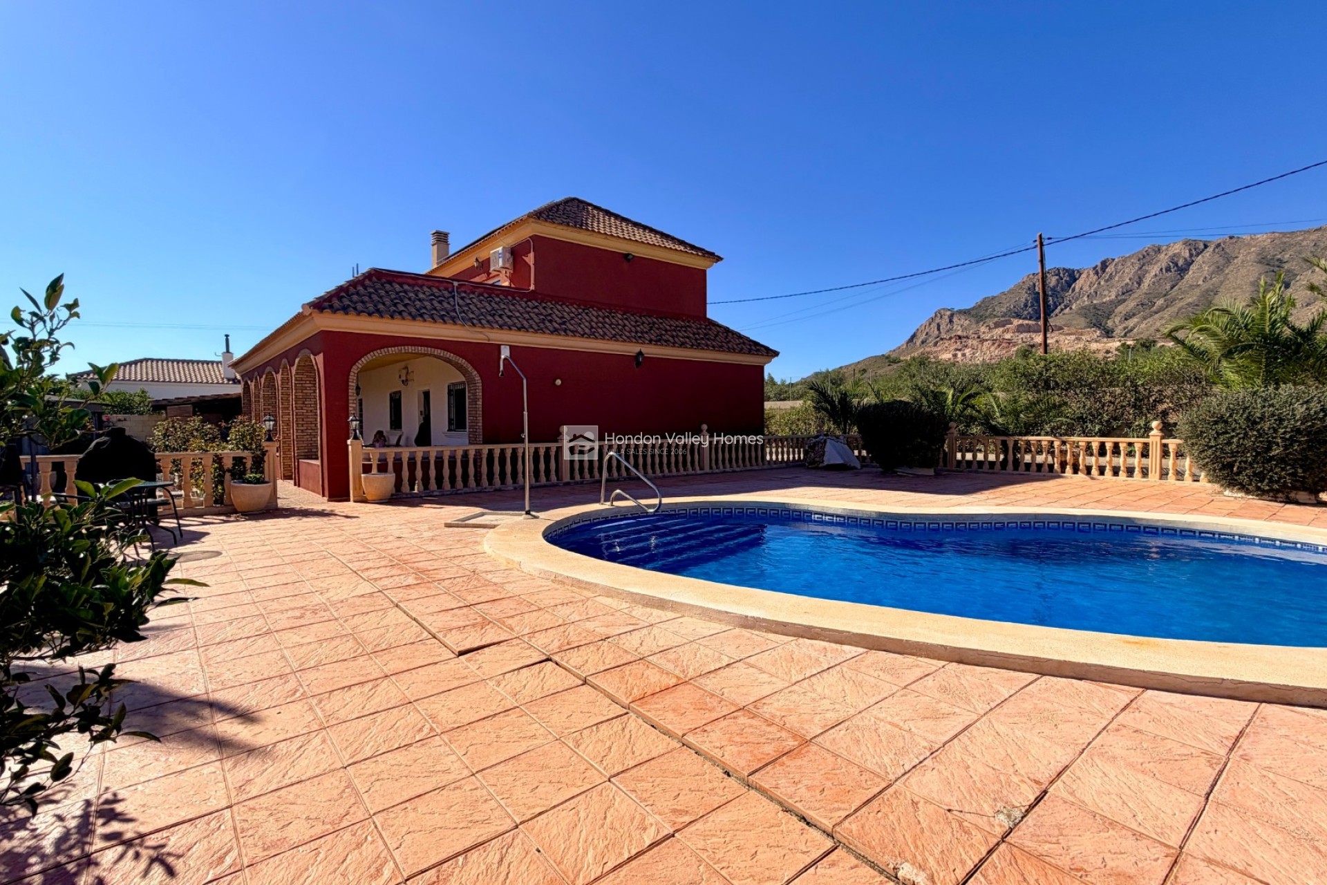 Revente - Villa * - Macisvenda