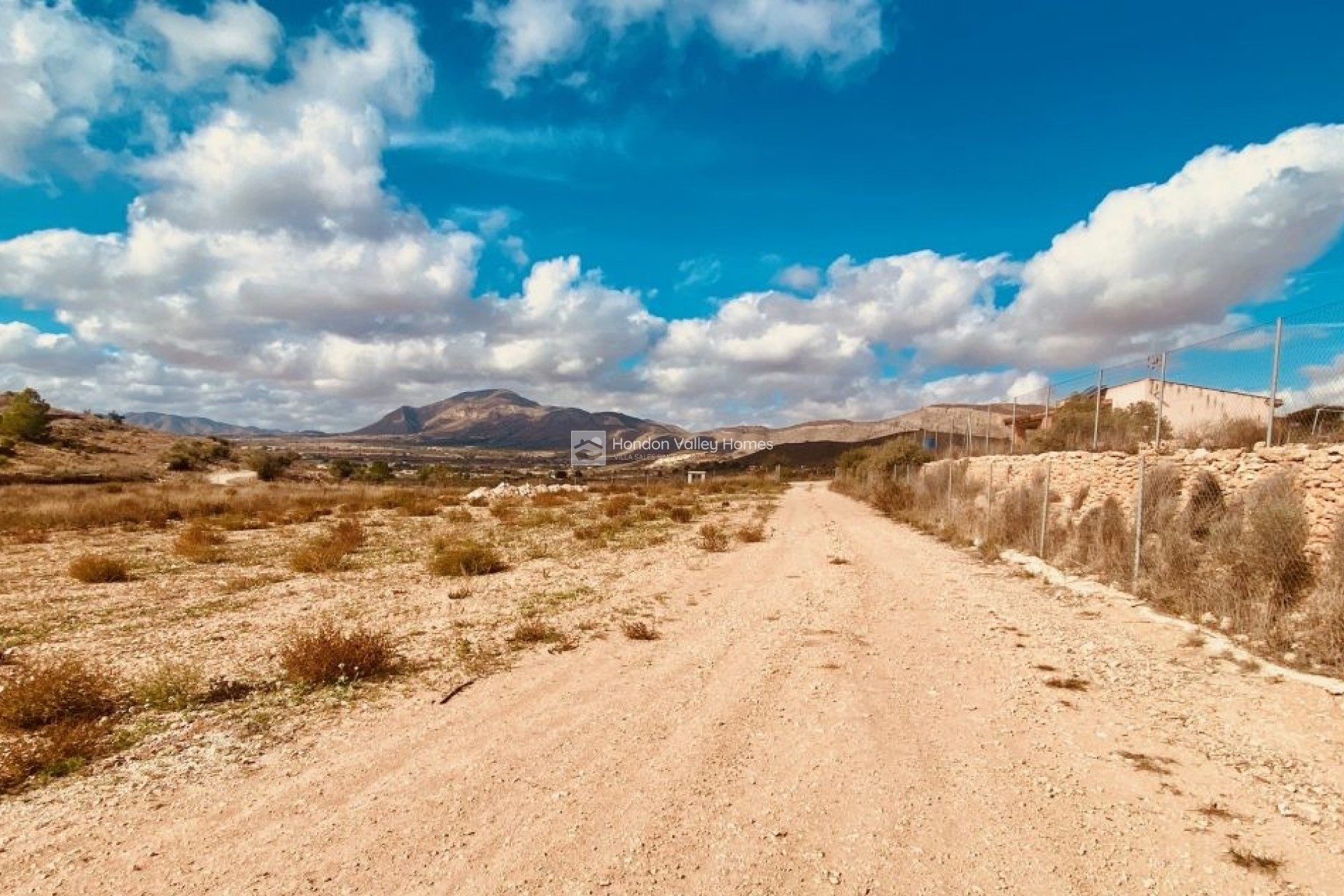 Rynek pierwotny - Villa - Hondón de las Nieves