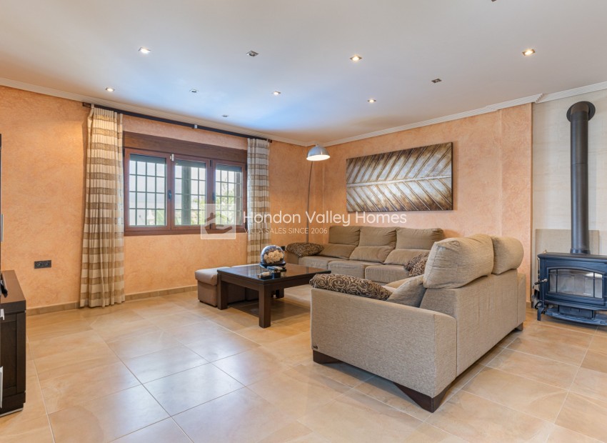 Rynek wtórny - Detached Villa - Montesinos - La Herrada