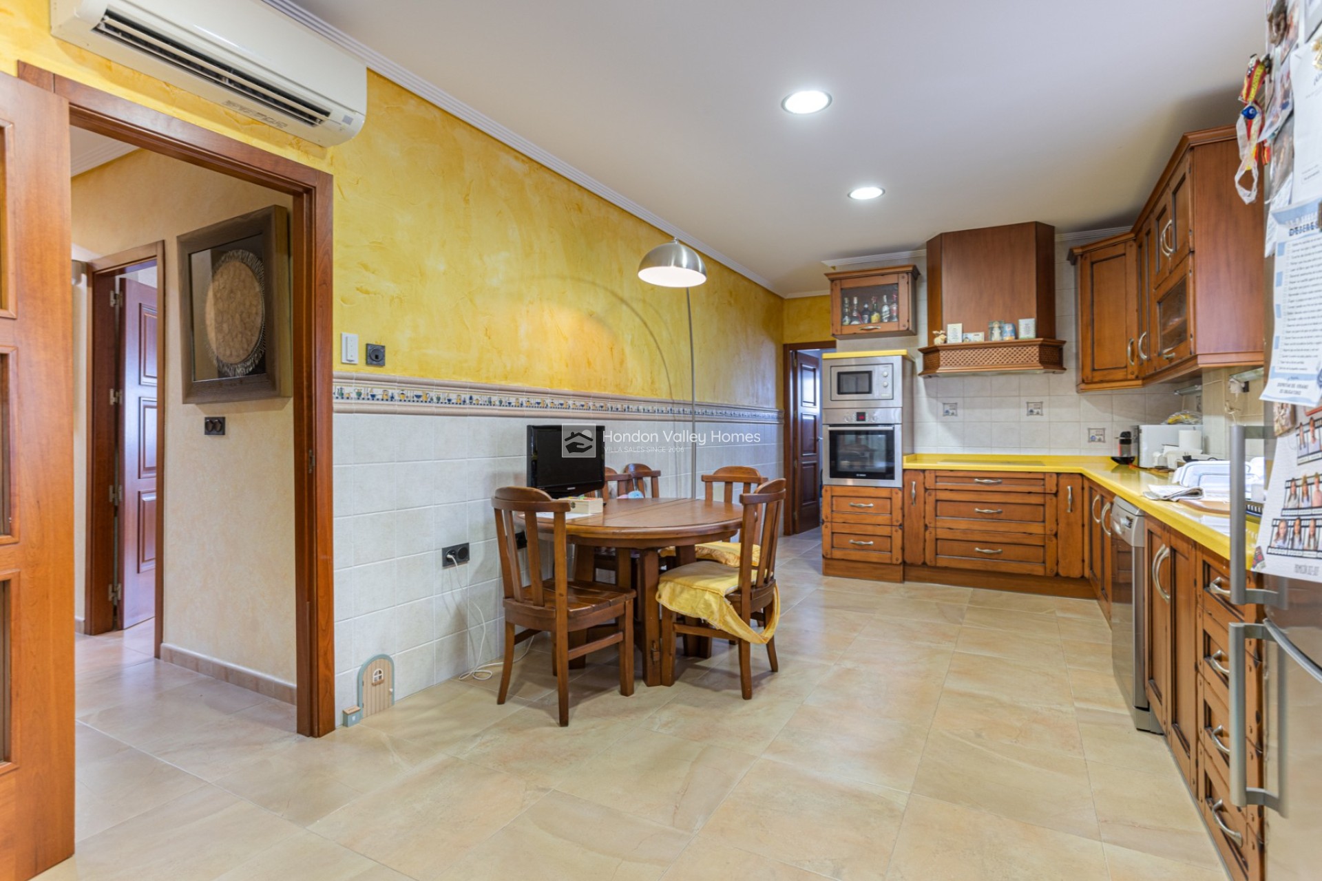 Rynek wtórny - Detached Villa - Montesinos - La Herrada