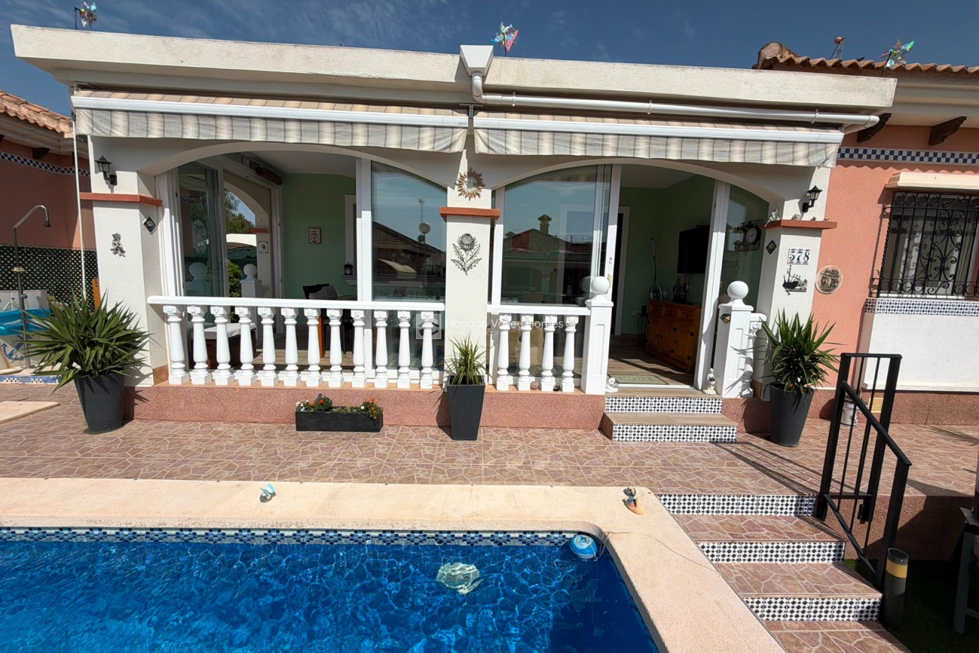 Rynek wtórny - Detached Villa - Montesinos - La Herrada