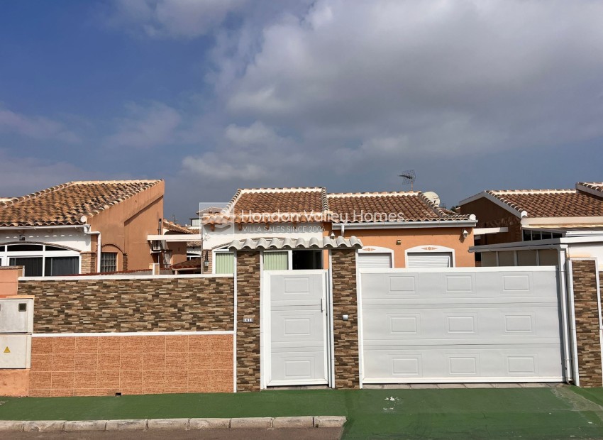 Rynek wtórny - Detached Villa - Torrevieja