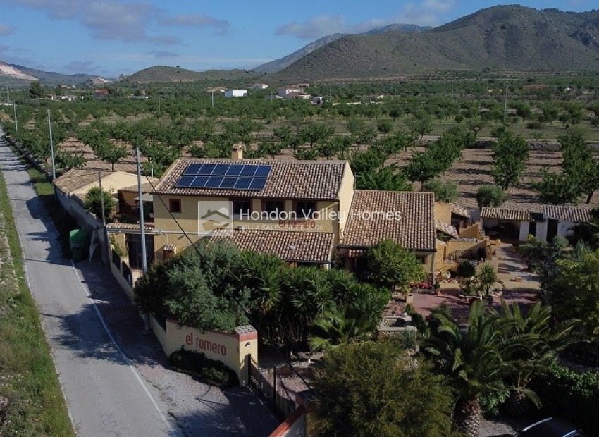 Rynek wtórny - Finca - Barbarroja