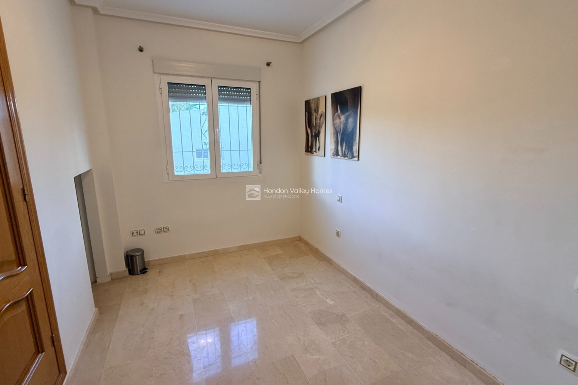 Rynek wtórny - Villa - Detached - Hondón de las Nieves