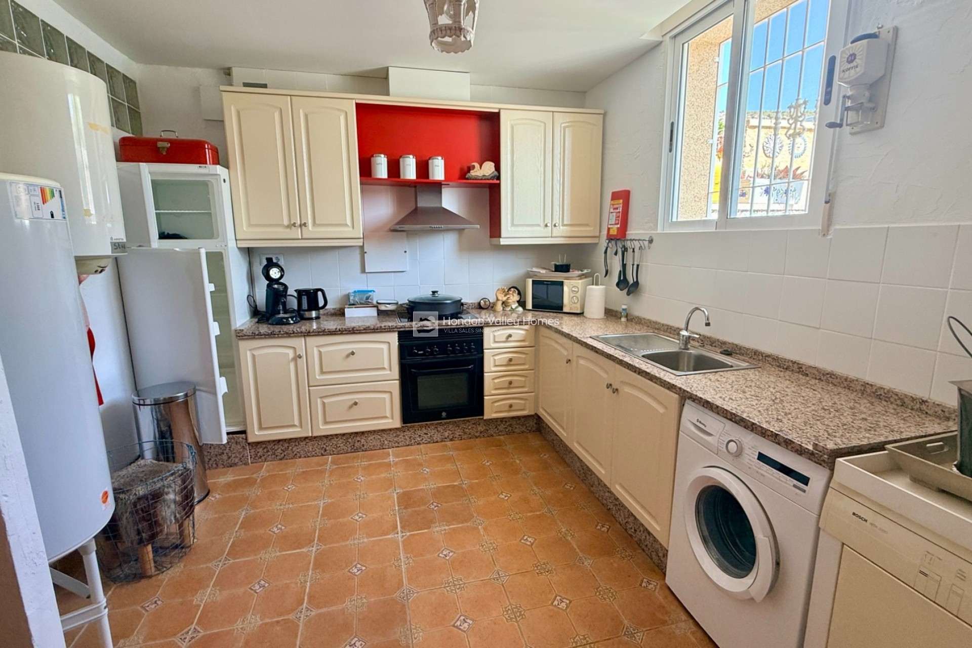 Rynek wtórny - Villa - Detached - Hondón de las Nieves