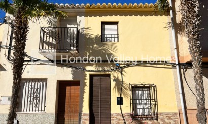 Town house - Resale - Hondón de los Fráiles - HVHC-69285