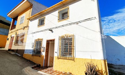 Town house - Resale - Macisvenda - Macisvenda