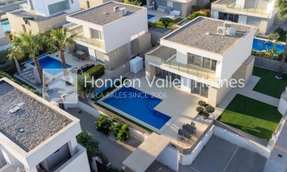 Villa - Herverkoop - San Miguel de Salinas - Vistabella Golf