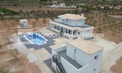 Villa - Obra Nueva / En Proyecto - Pinoso - Pinoso