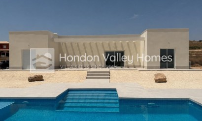 Villa - Obra Nueva / En Proyecto - Pinoso - Pinoso