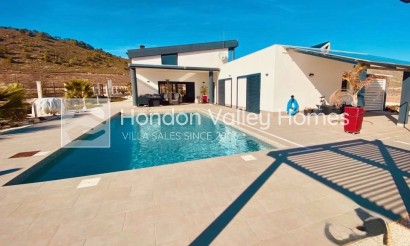 Villa - Resale - Canada de la Lena - HVHC-CVBB1815