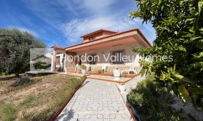 Villa - Resale - Hondón de los Fráiles - Hondón de los Fráiles