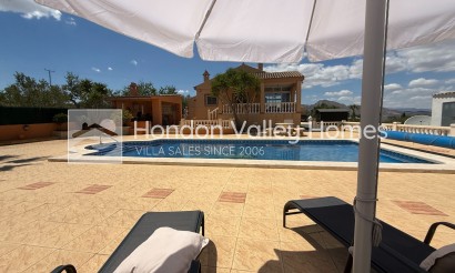 Villa - Resale - Hondón de los Fráiles - Hondón de los Fráiles