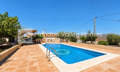 Villa - Resale - Hondón de los Fráiles - Hondón de los Fráiles