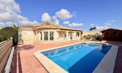 Villa - Wiederverkauf - Hondón de las Nieves - Hondón de las Nieves