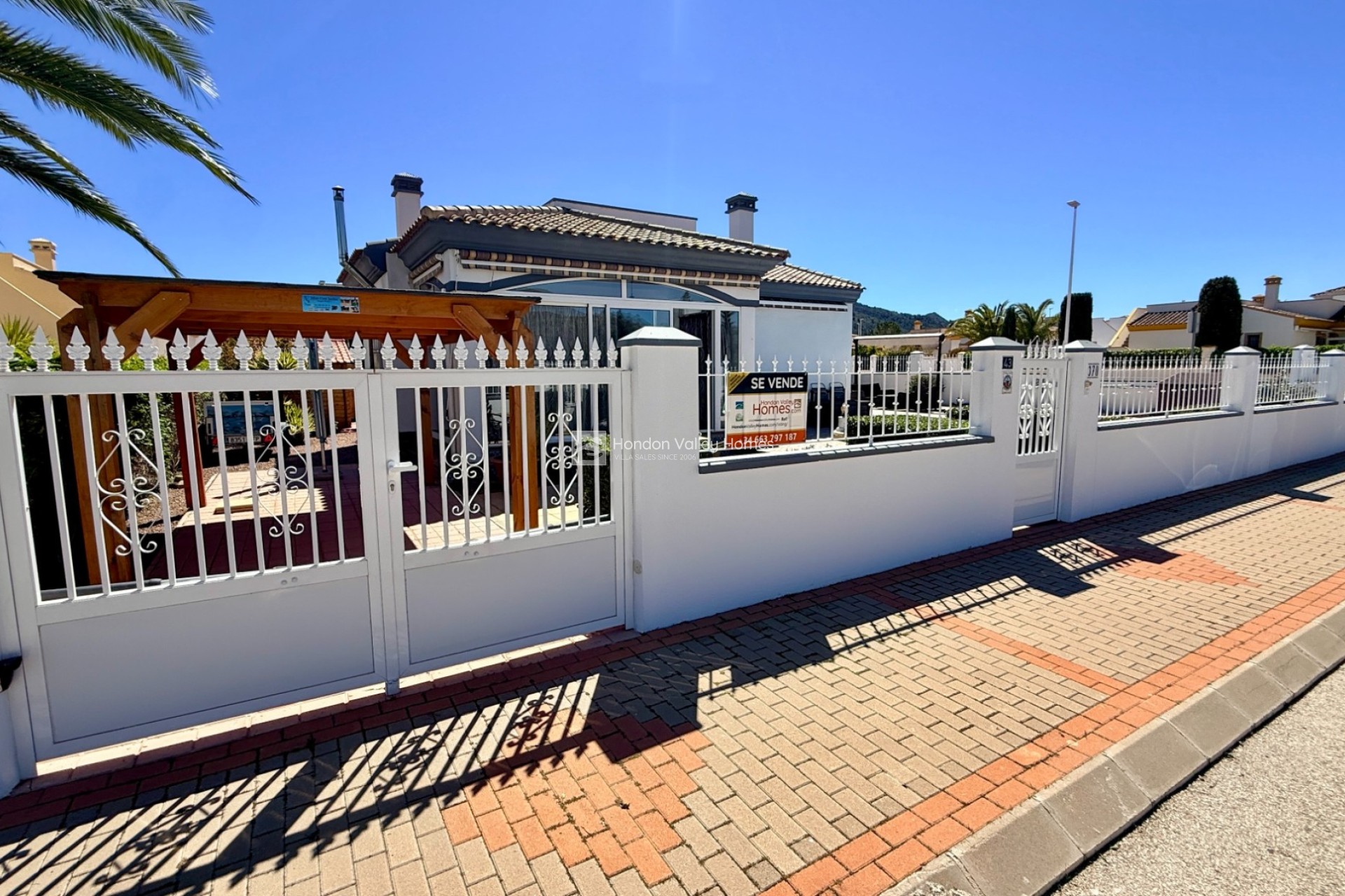 Wiederverkauf - 4. House - Detached Villa - Hondón de las Nieves