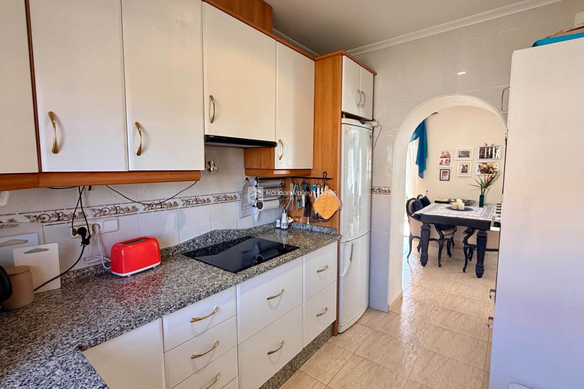 Wiederverkauf - 4. House - Detached Villa - Hondón de las Nieves