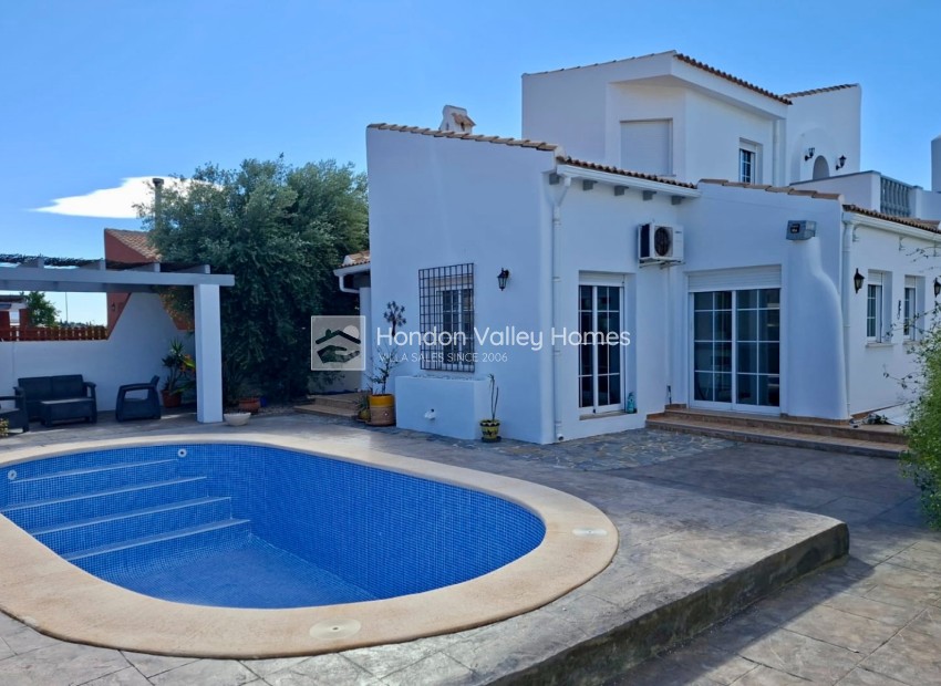 Wiederverkauf - Villa - Detached - Fortuna