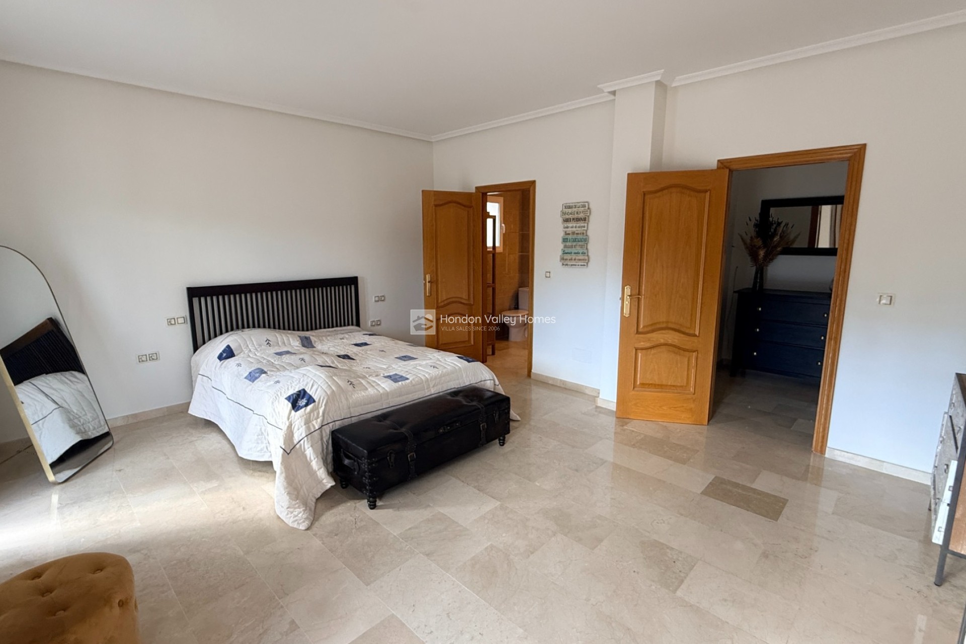 Wiederverkauf - Villa - Detached - Hondón de las Nieves