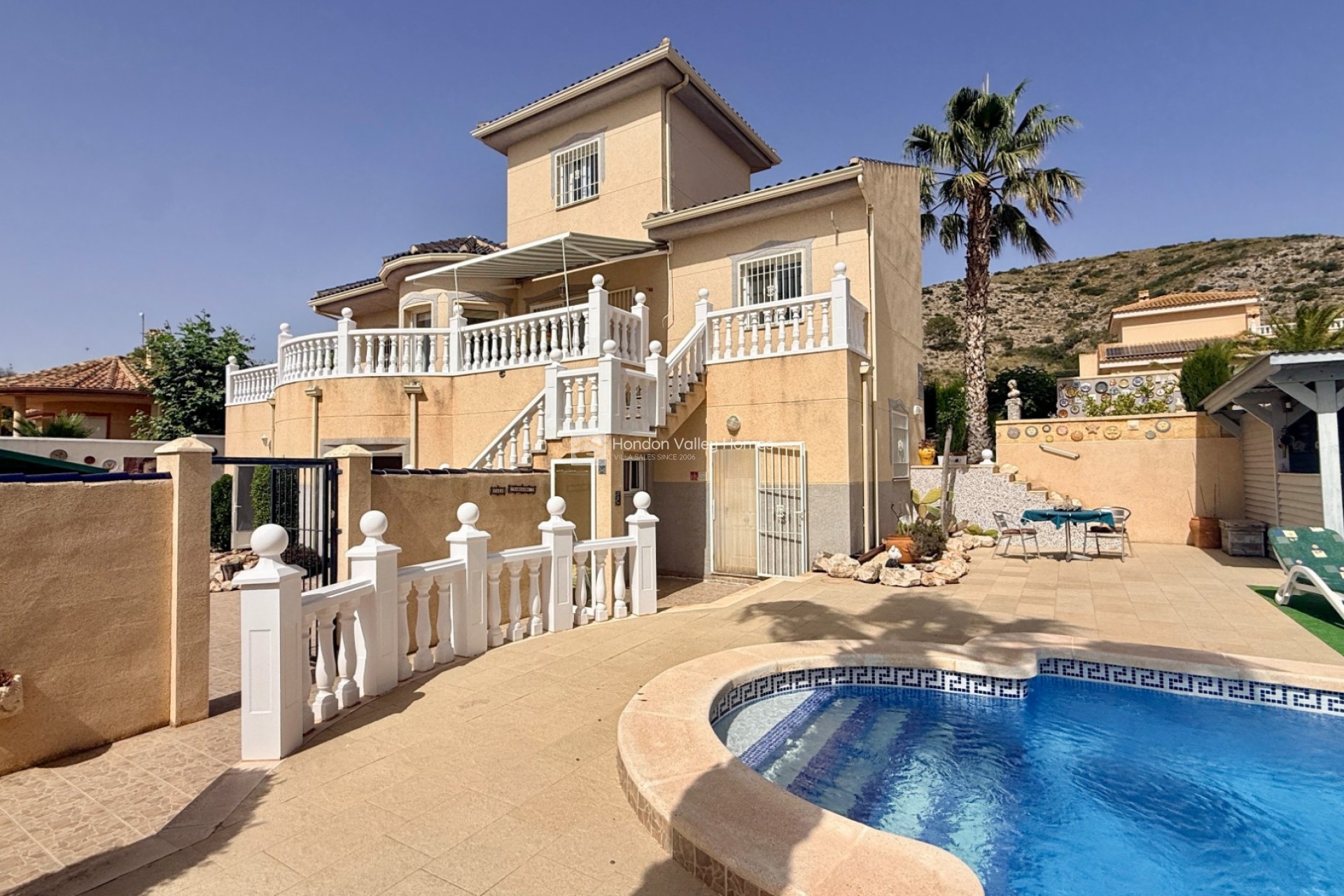 Wiederverkauf - Villa - Detached - Hondón de las Nieves