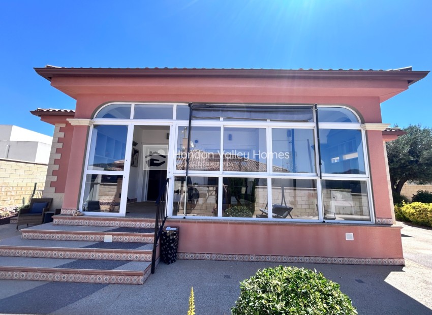 Wiederverkauf - Villa - Detached - La Romana